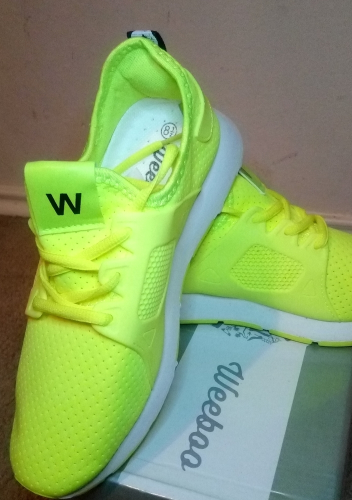 Women's sneakers